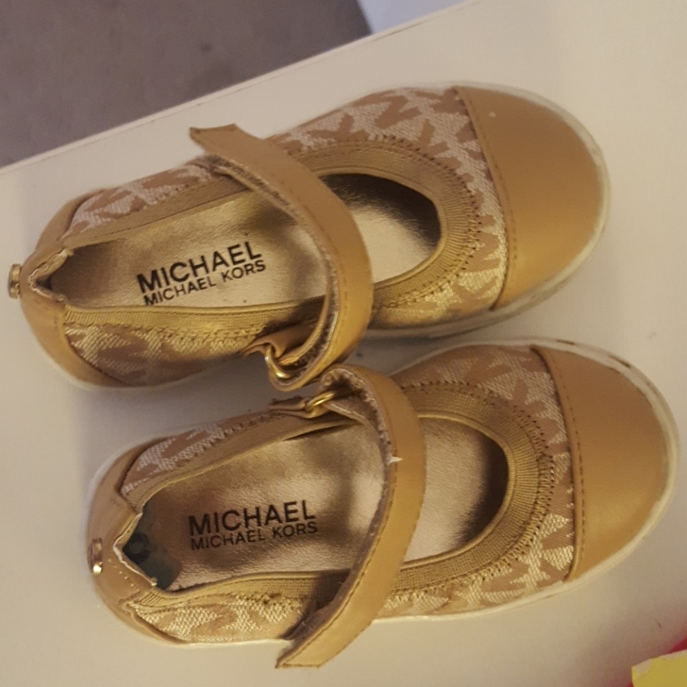 Toddler girls shoe